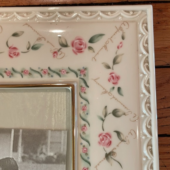 Vintage Lenox 4x6 Picture frame - Picture 2 of 5